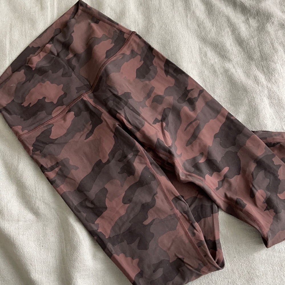 Lululemon 25 inch cropped Aligns. Brown camo color